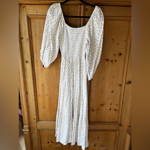 Sold - Picture 3 of 3